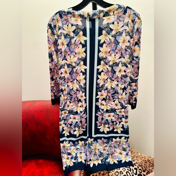 BCBGMAXAZRIA Floral Multicolor 3/4 Sleeve Shift Dress, XS - Picture 4 of 4